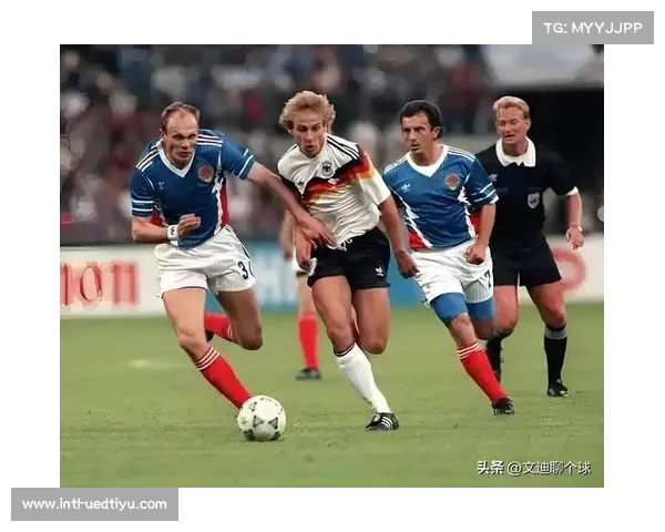 全球足坛巨星聚焦:探秘当代足球名将的传奇人生与荣耀历程 全球足坛巨星聚焦:探秘当代足球名将的传奇人生与荣耀历程