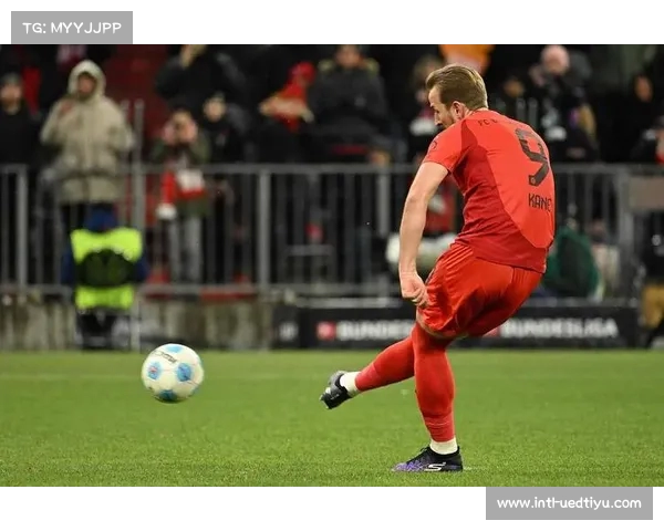 恭贺凯恩成就辉煌 拜仁失信何以自立自强 恭贺凯恩成就辉煌 拜仁失信何以自立自强