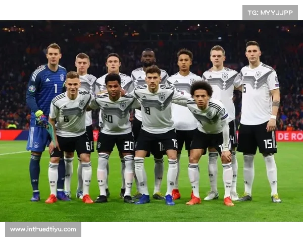 欧洲杯首战深度解析 两队阵容与战术布局全景分析