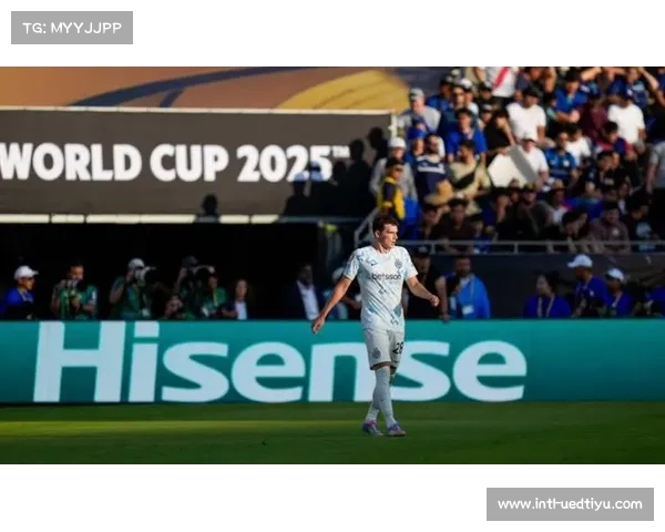 拉莫斯首开记录当选蒙特雷对阵国米全场最佳表现引发热议