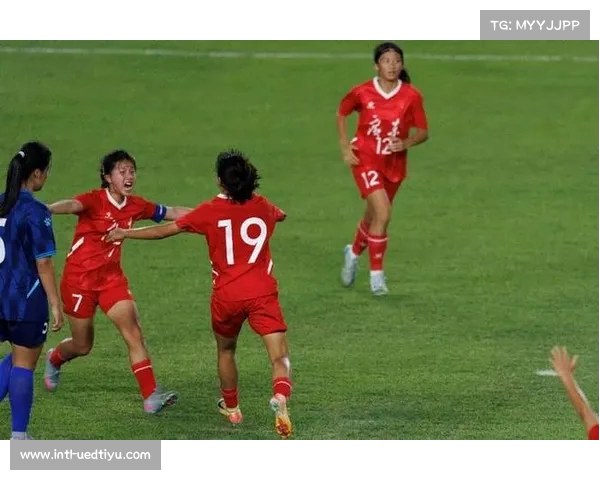 激战十五运会U16女足决赛 广东勇战上海争夺冠军荣耀 激战十五运会U16女足决赛 广东勇战上海争夺冠军荣耀