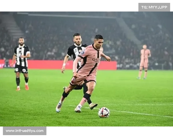 阿什拉夫:大巴黎的成就必将赢得他队的更多尊重和认可 阿什拉夫:大巴黎的成就必将赢得他队的更多尊重和认可