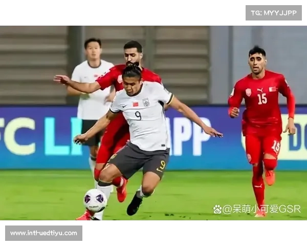 颜骏凌传球失误致致命失球 马特乌斯断球冷静破门得分